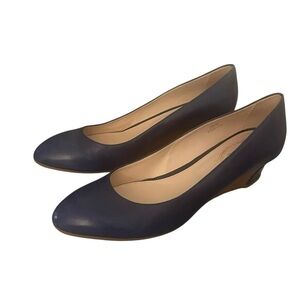 Tod's Women's Dark Blue Leather Loafers Sz:39.5